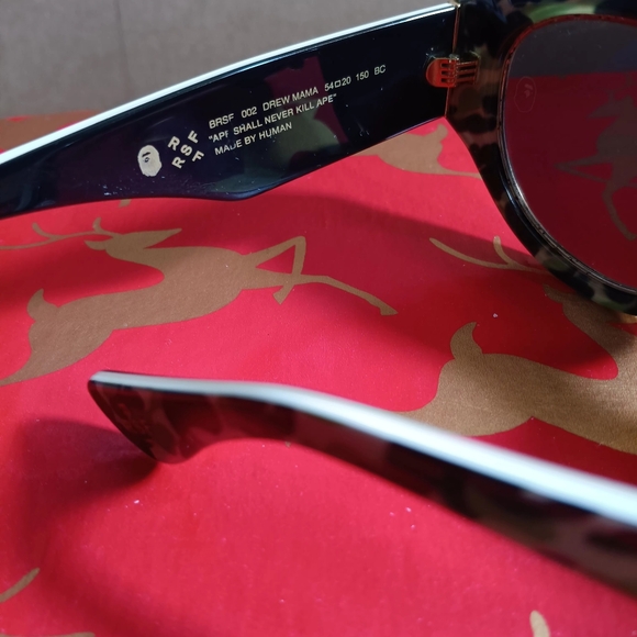 RETROSUPERFUTURE A BATHING APE CAMO UNISEX SUNGLASSES - Picture 14 of 16